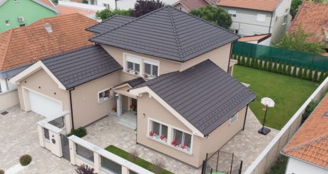 Светлина под покривот