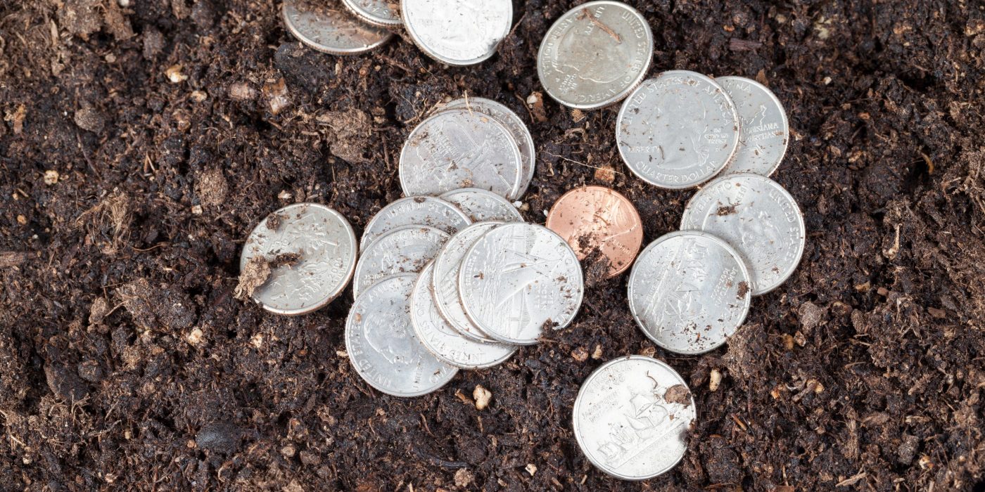 Приложување курбан за отпочнување со градбата