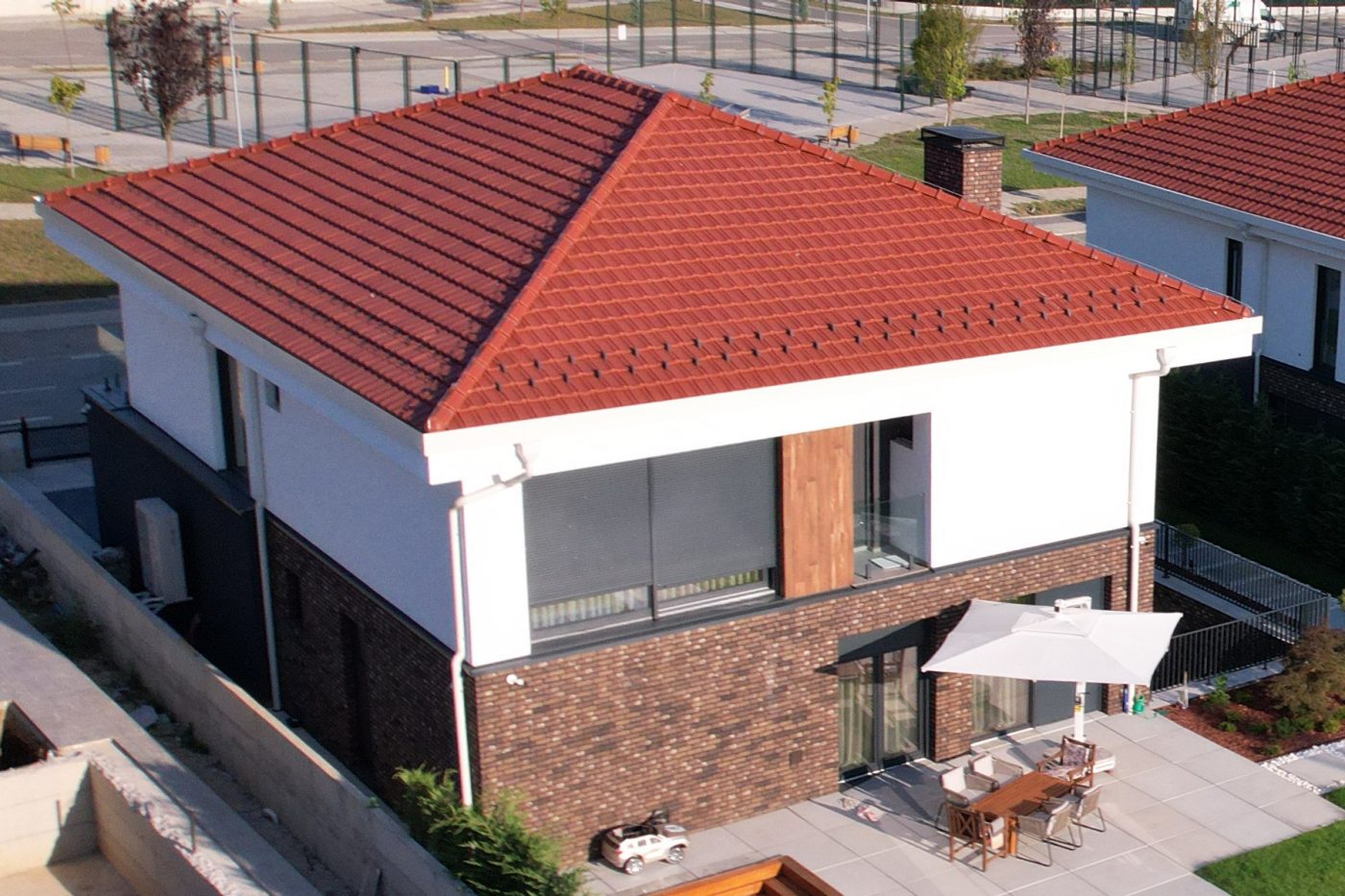 Landing page cover frame 2