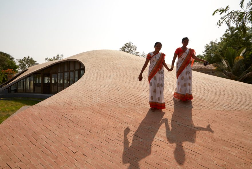 Maya Somaiya Library; Brick Award 2020 Category "Building Outside The Box"; Architects: Sameep Padora & Associates, Photo:  Edmund Sumner